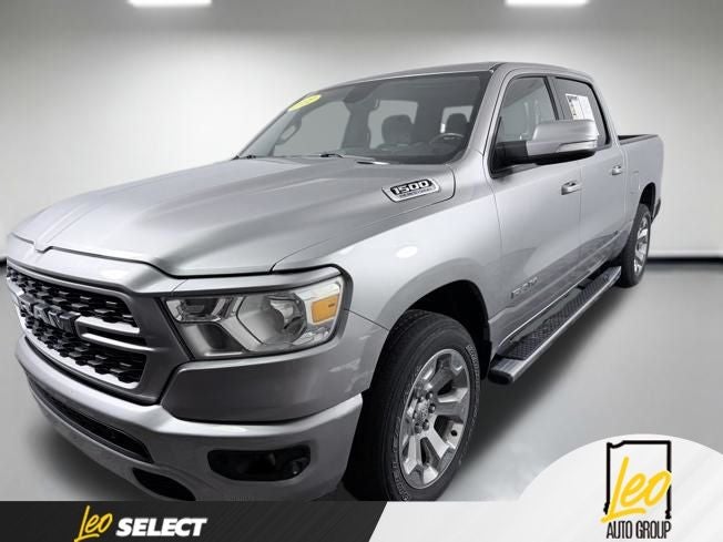 2022 RAM 1500 Big Horn Crew Cab 4x4 5'7' Box in Billet Silver Metallic Clearcoat — front three-quarter view