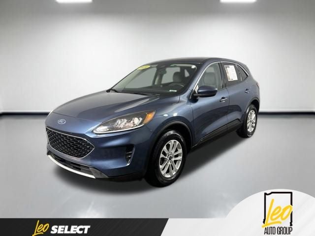 2020 Ford Escape SE in Blue Metallic — front three-quarter view