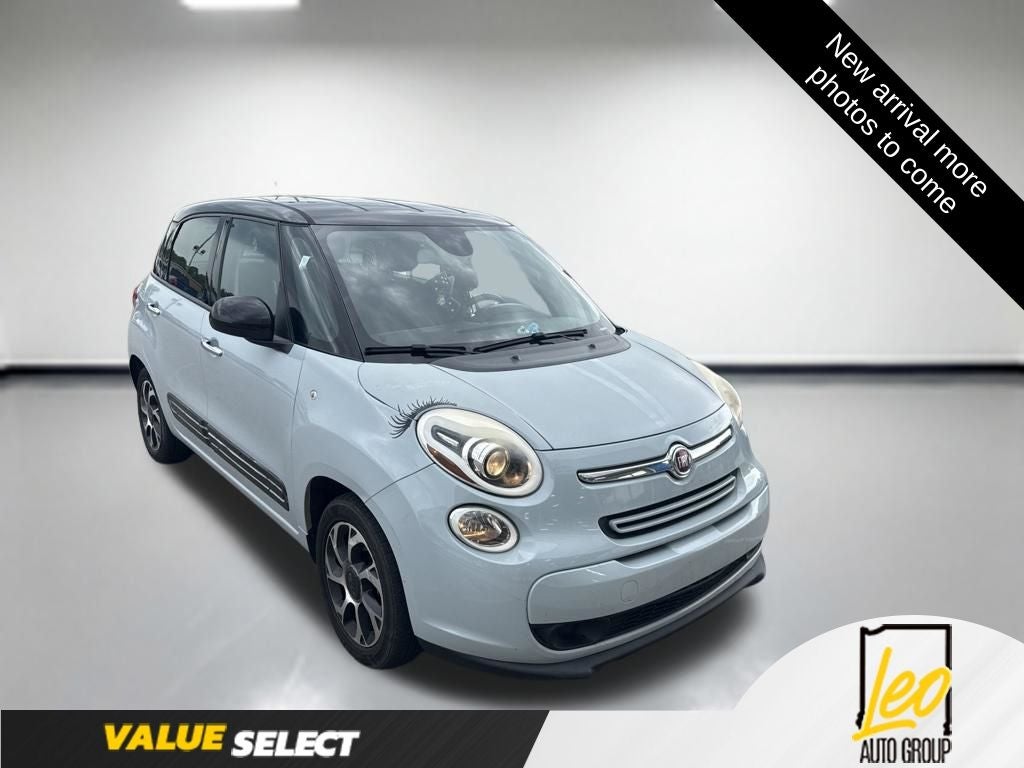 2015 FIAT 500L Easy in Blu Chiaro (Light Blue) — front three-quarter view
