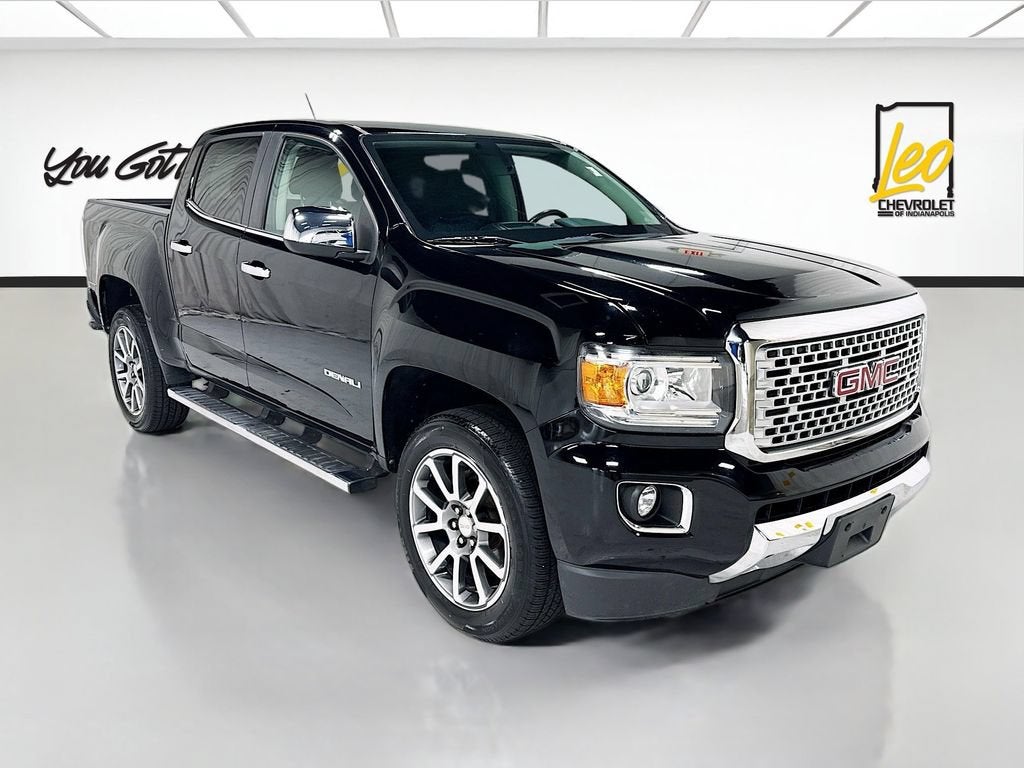 2019 GMC Canyon — interior view