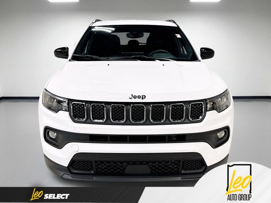2023 Jeep Compass — side profile view