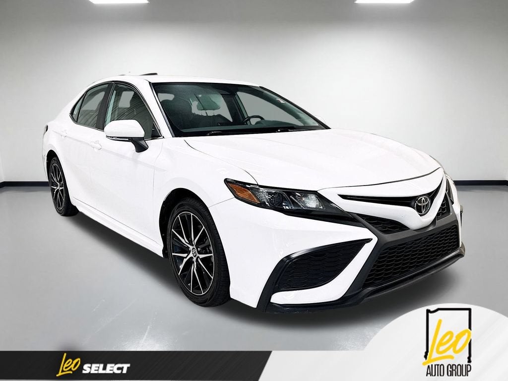 2023 Toyota Camry — detail view